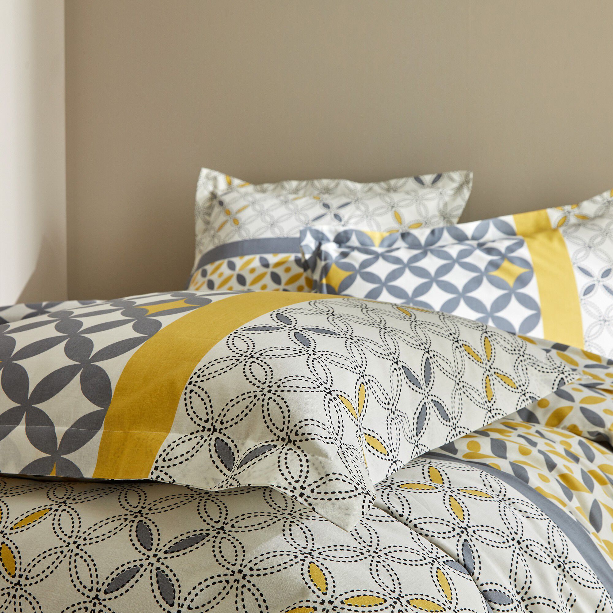Linge de lit Marlow en coton motifs géométriques