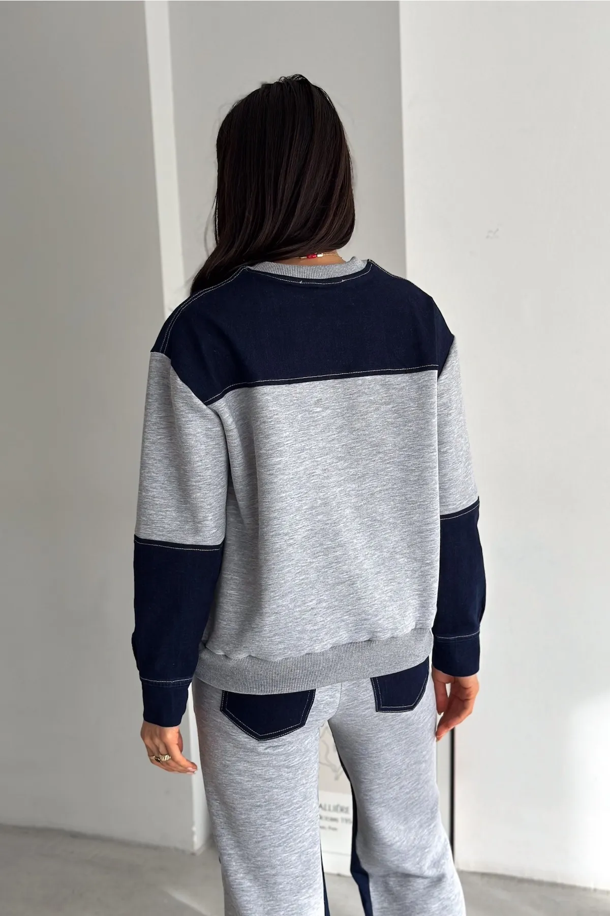 FEMELLE  Set aus Oberteil und Hose aus Denim mit elastischem Bund