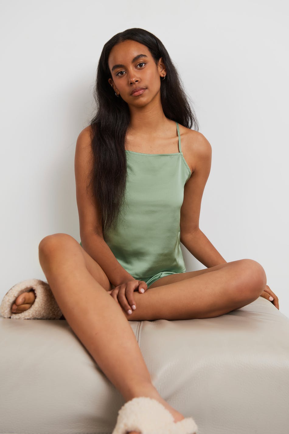 Nicole lounge satin singlet