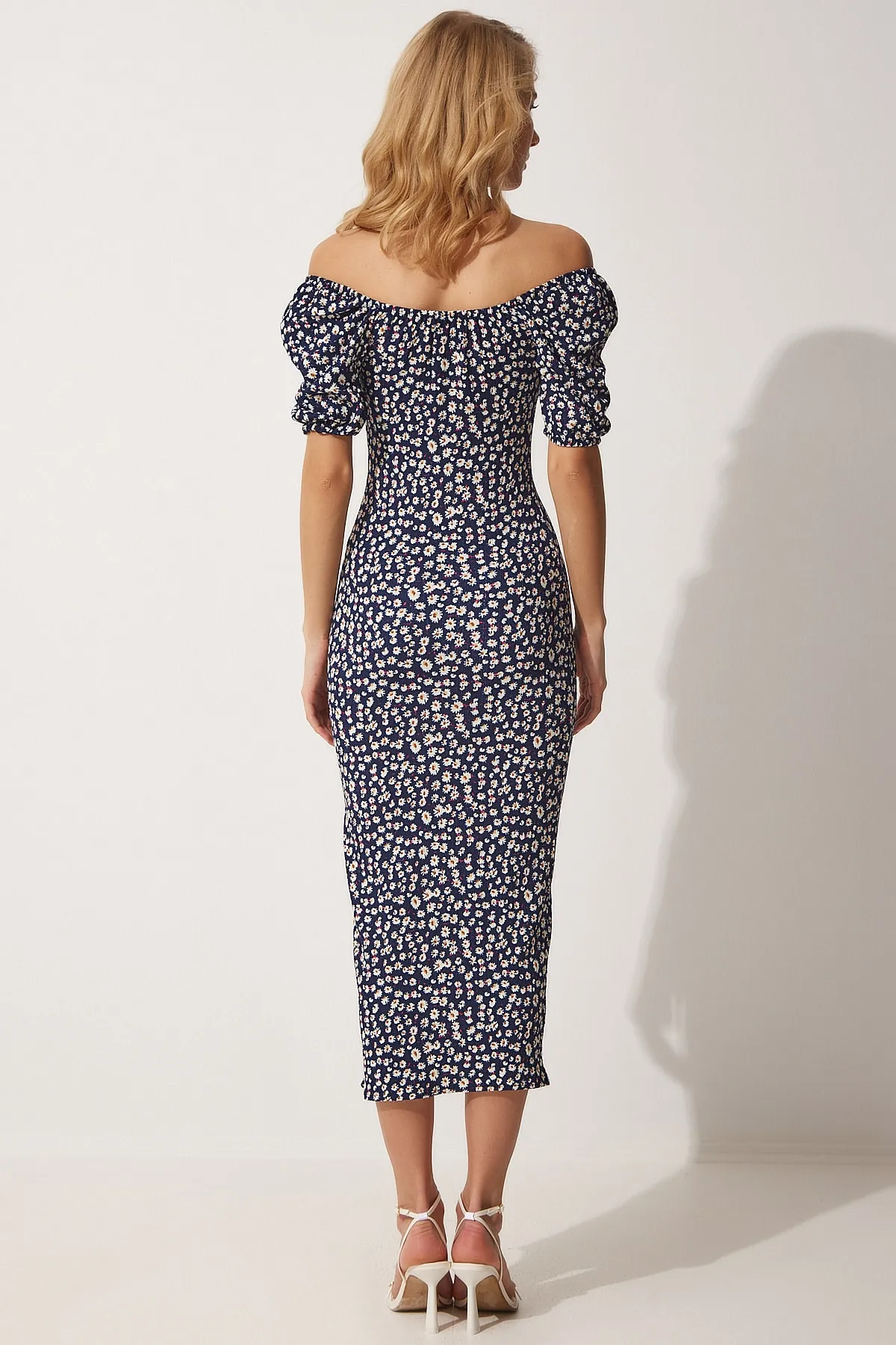 Happiness İstanbul  Dunkelblaues Damen-Sommerstrickkleid mit Carmenkragen und Schlitz FF00113