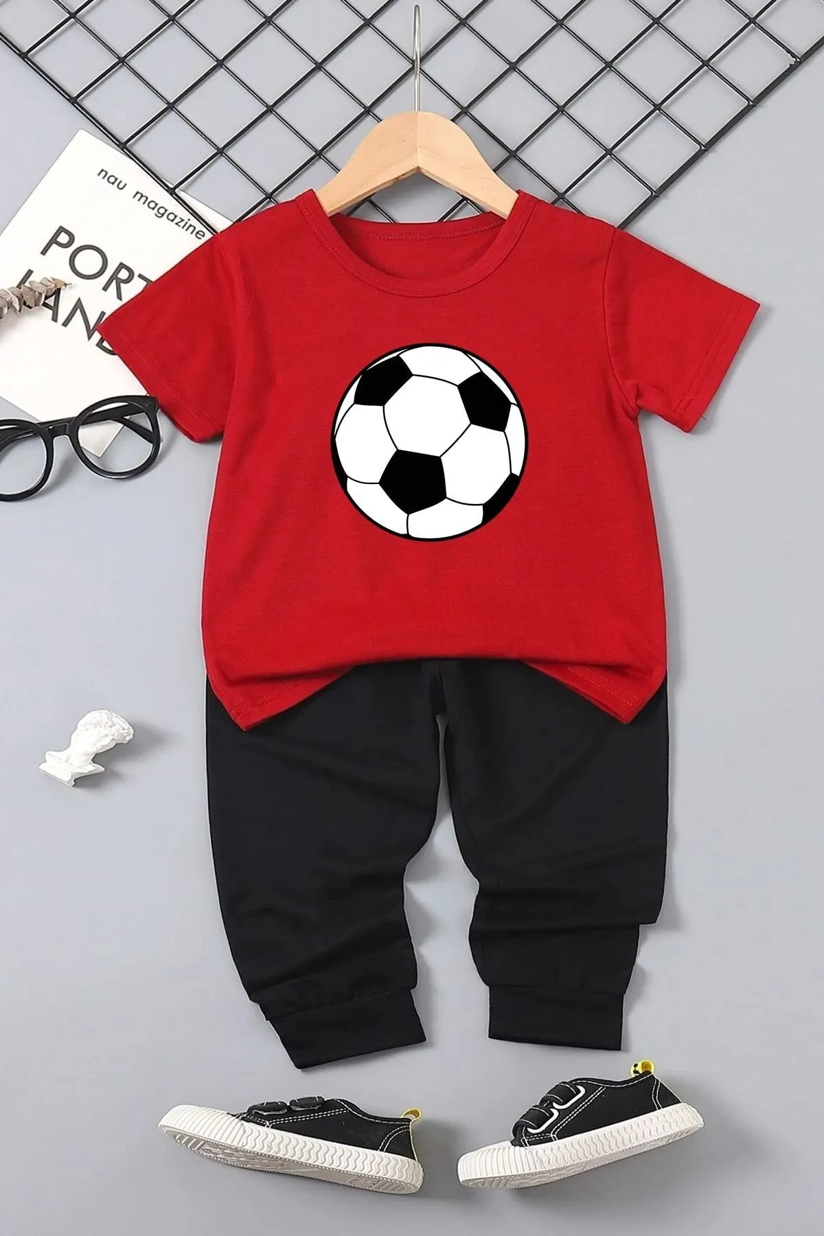 uyguntarz  Kinder-Trainingsanzug-Set „Ball Bottom – Top“.