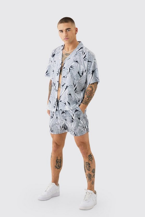 Hemd & Badehose mit Blätter-Print
