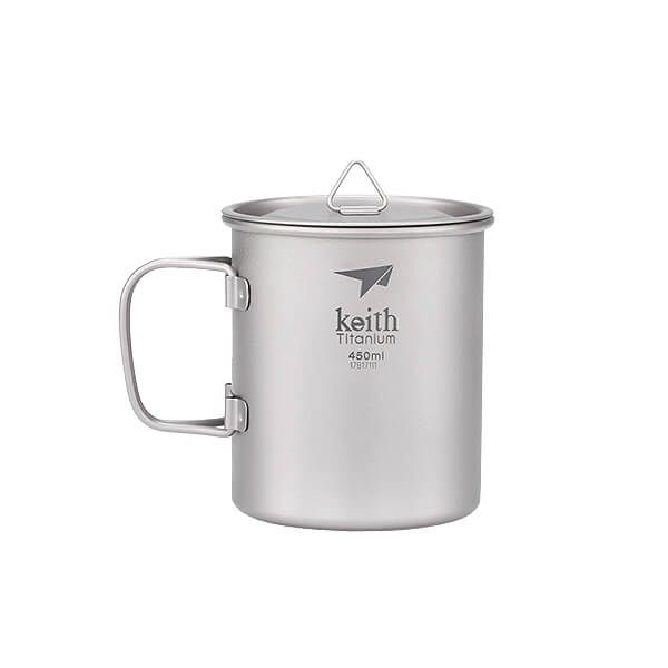 Titan Becher mit Klappgriff und Deckel