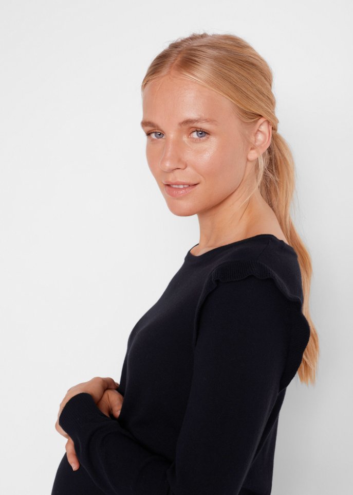 Leichtes Umstandsstrickkleid