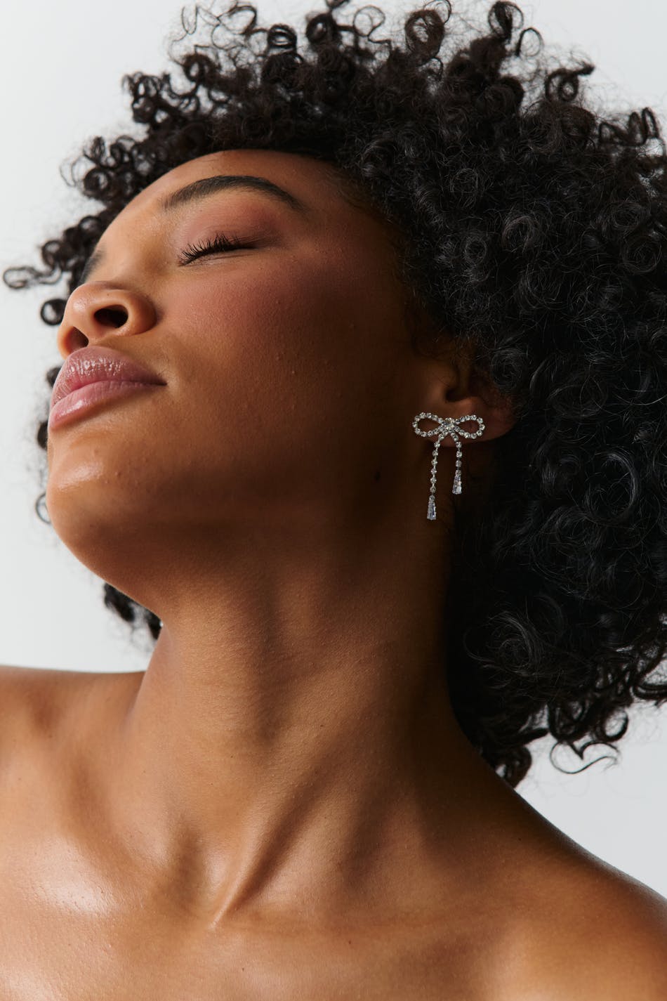 Rhinestone bow earrings