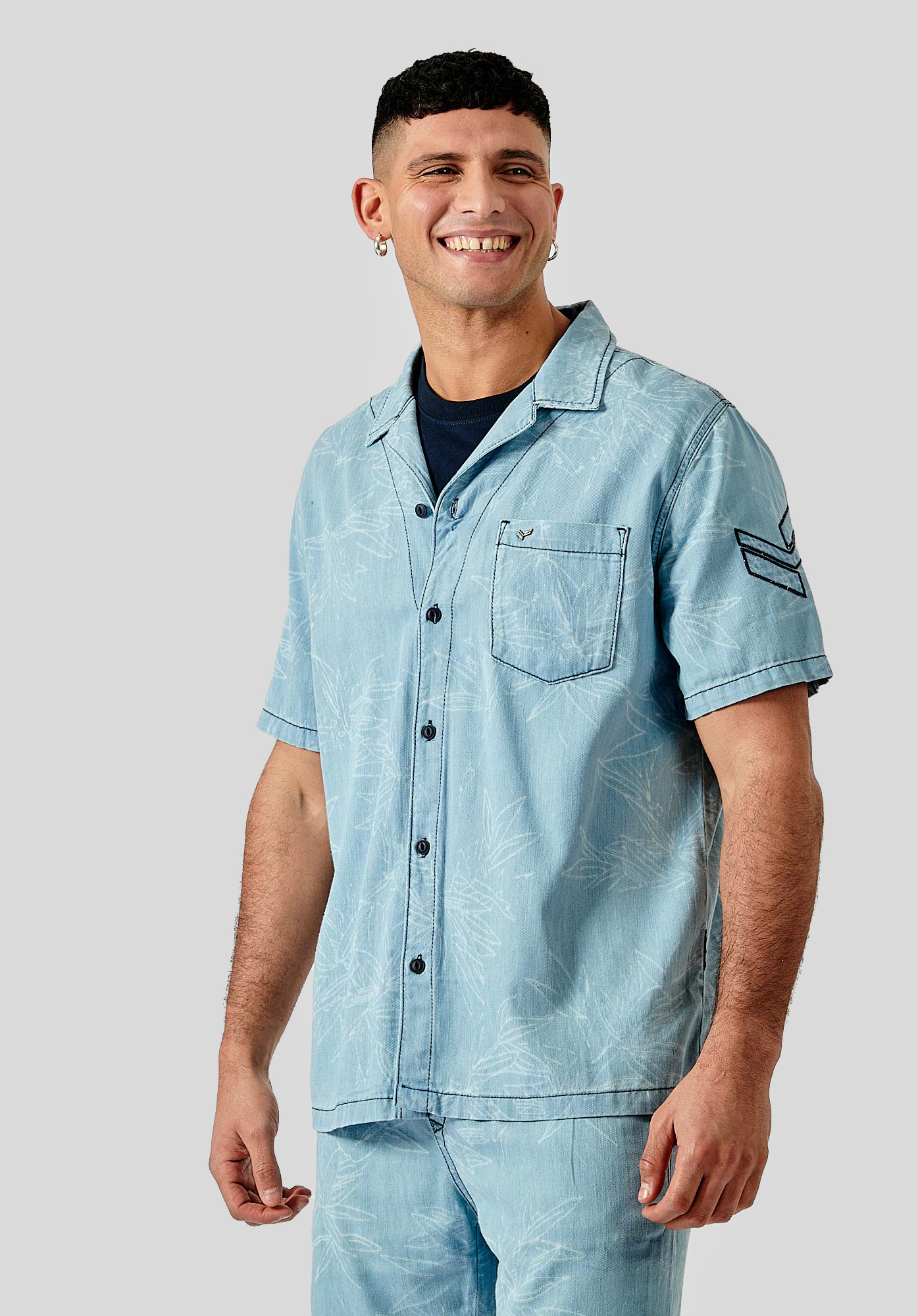 DILON  Chemise en jean fleurie homme