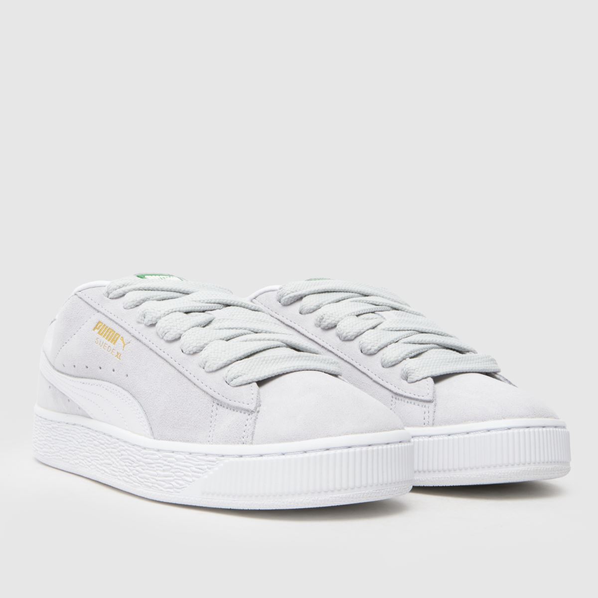 PUMA – Ljusgrå XL-sneakers i mocka