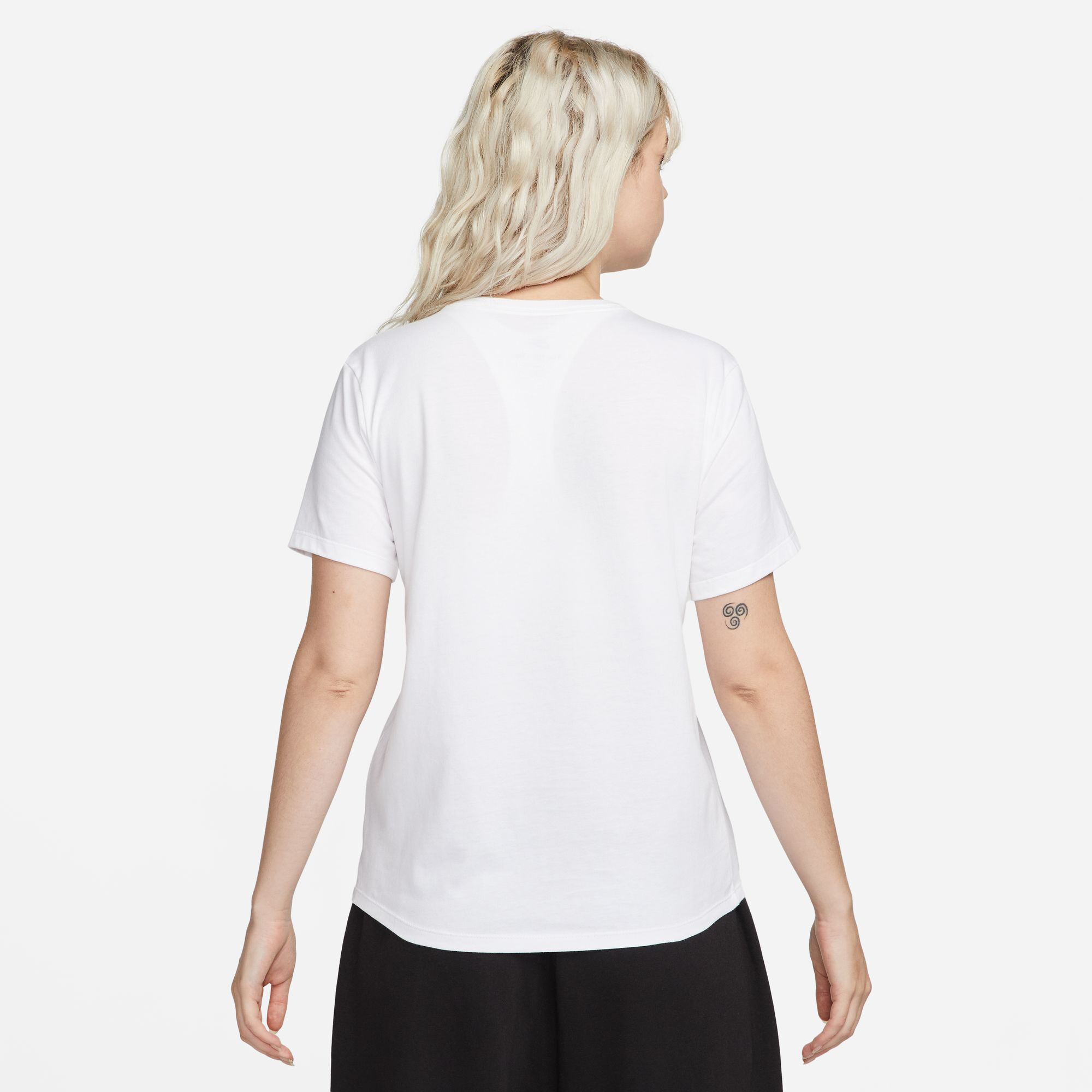 New Sportswear Club T-Shirt Damen - Weiß