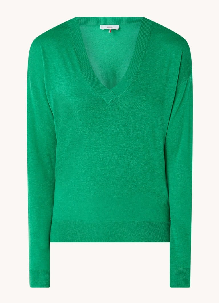 Sweter Cinque Cijill z dekoltem w serek, wykonany z cienkiej dzianiny kaszmirowej.