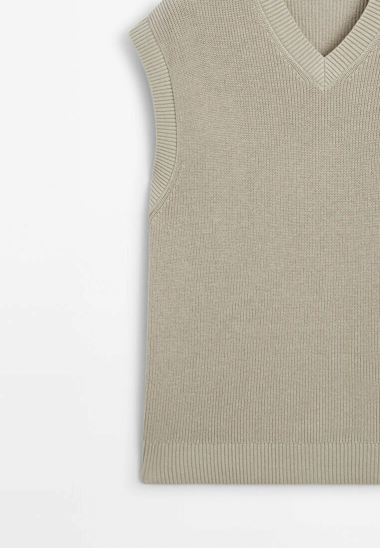 Suéter de cuello en V de Massimo Dutti