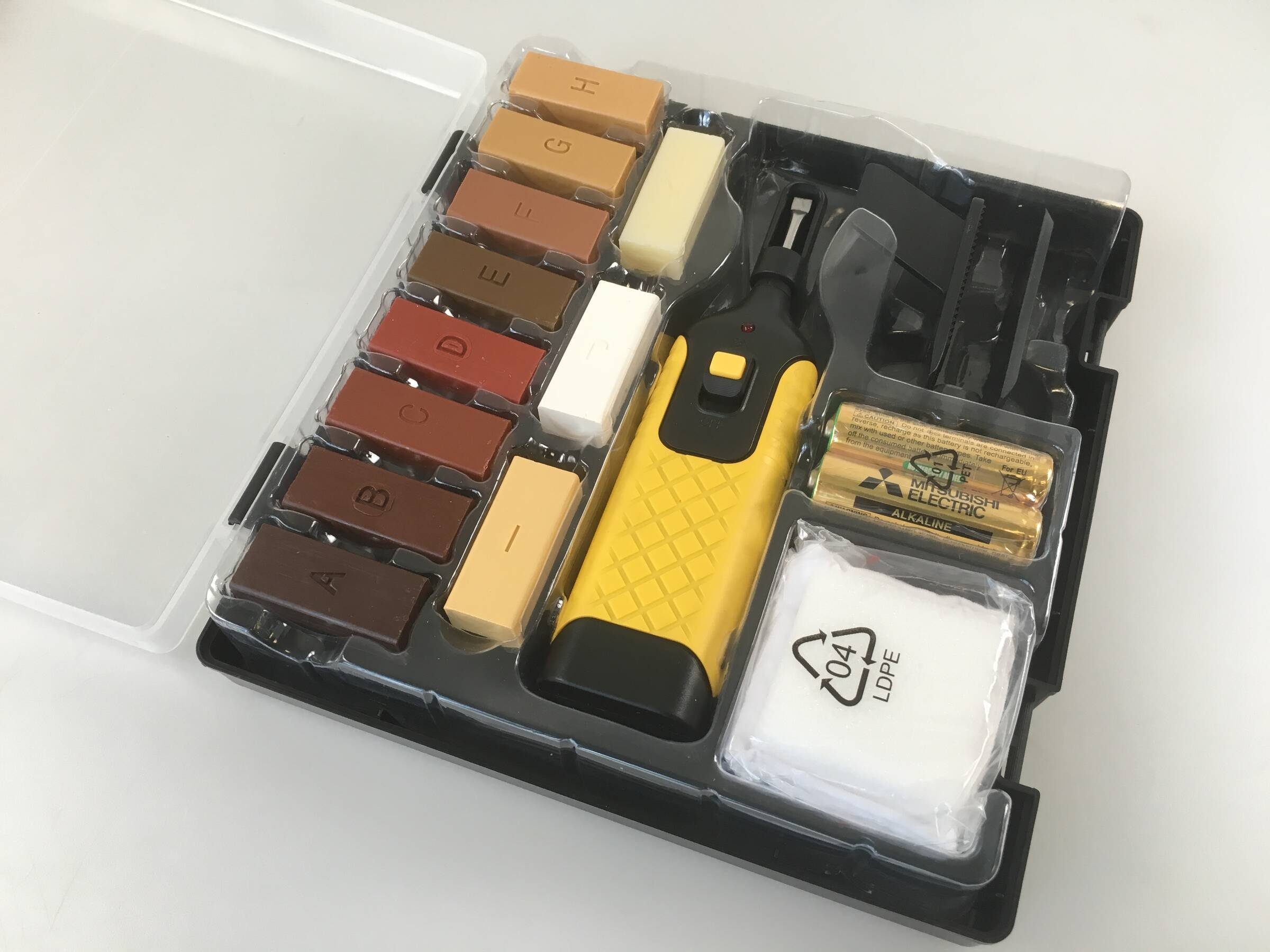 Westfalia Werkzeug Werkzeugwagen Reparatur-Set für Laminat und Parkett mit 11 Farben Hartwachsstangen