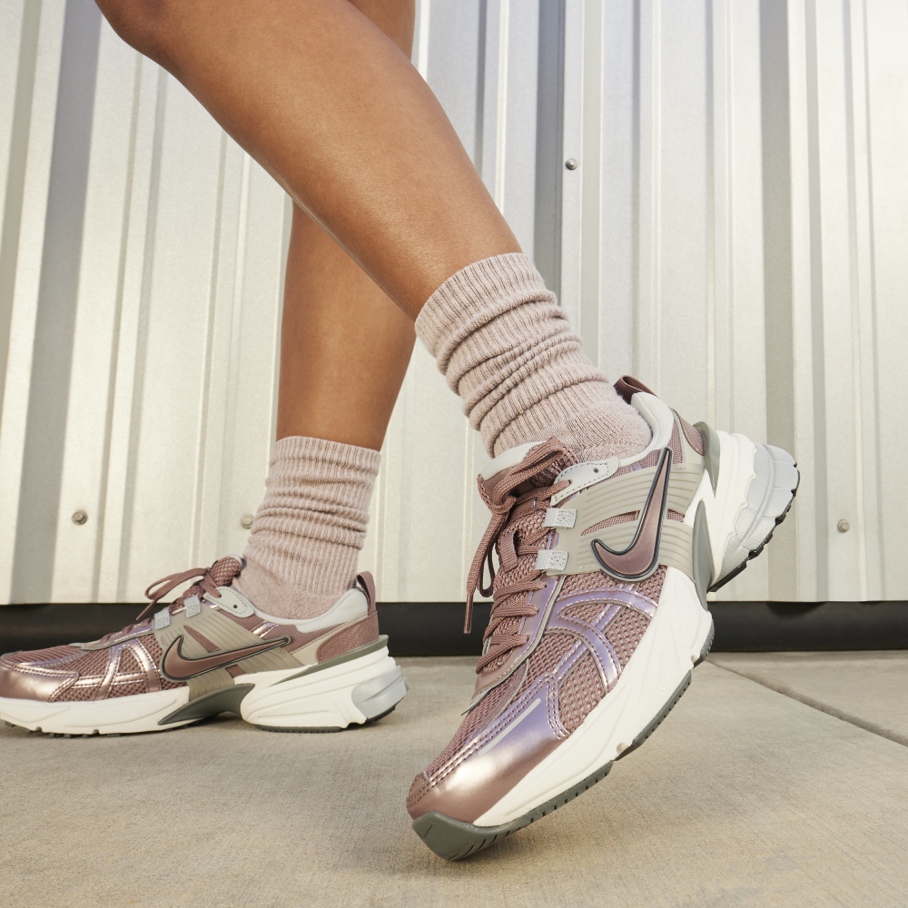 Nike V2K Run FD0736-200 / lila