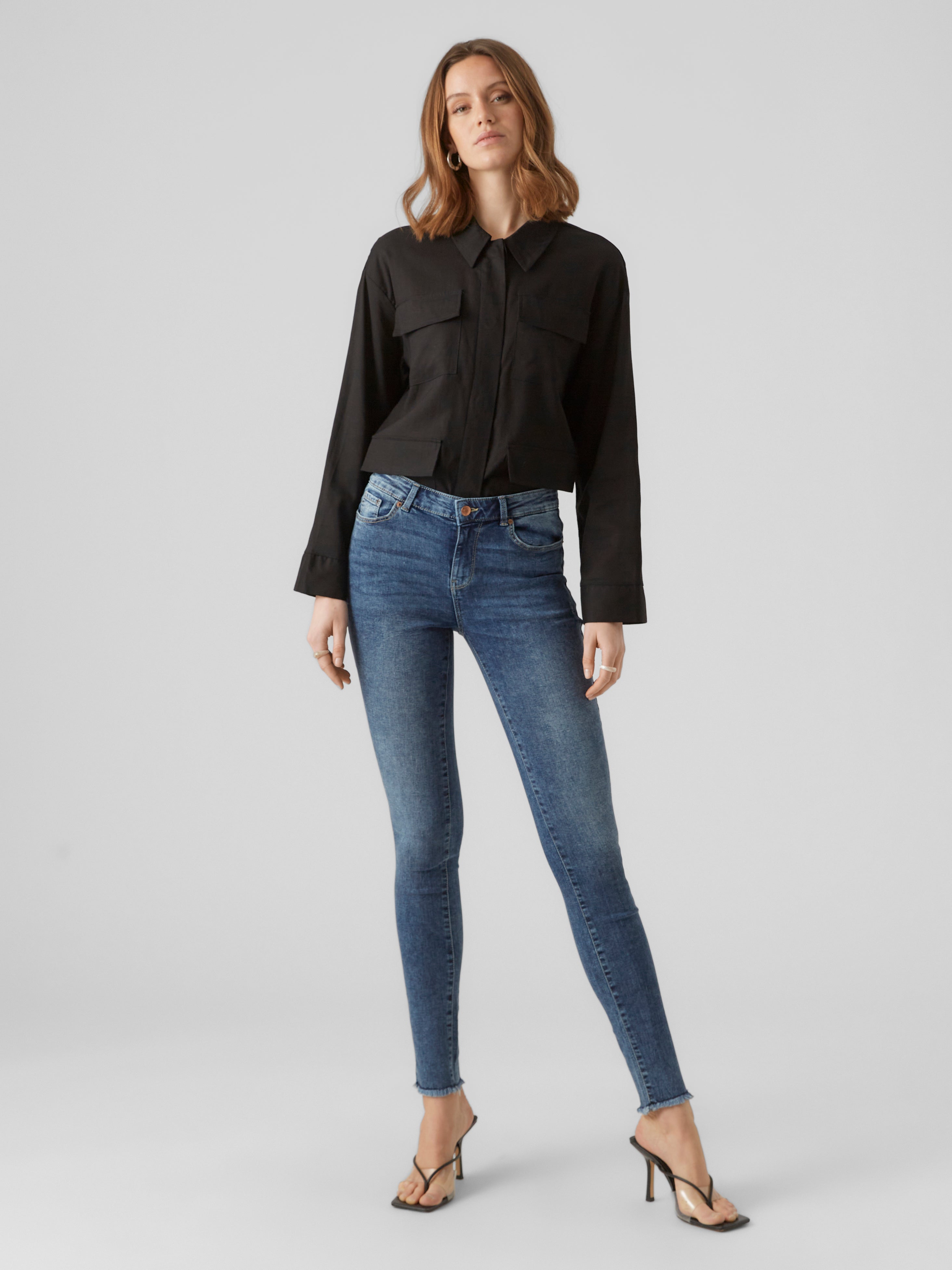 VMSEVEN Mid Rise Skinny Fit Jeans