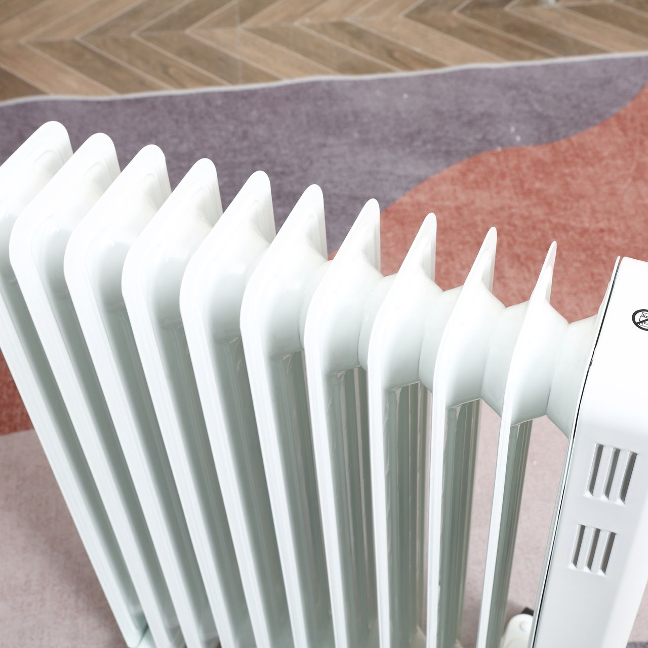 HOMCOM Ölradiator tragbar elektrisch Heizkörper 2290-2720W 3 Heizstufen 24-Stunden-Timing elektrische Heizung 11 Heizplatten mit 4 Rollen Weiß Metall 50,5 x 24 x 63 cm