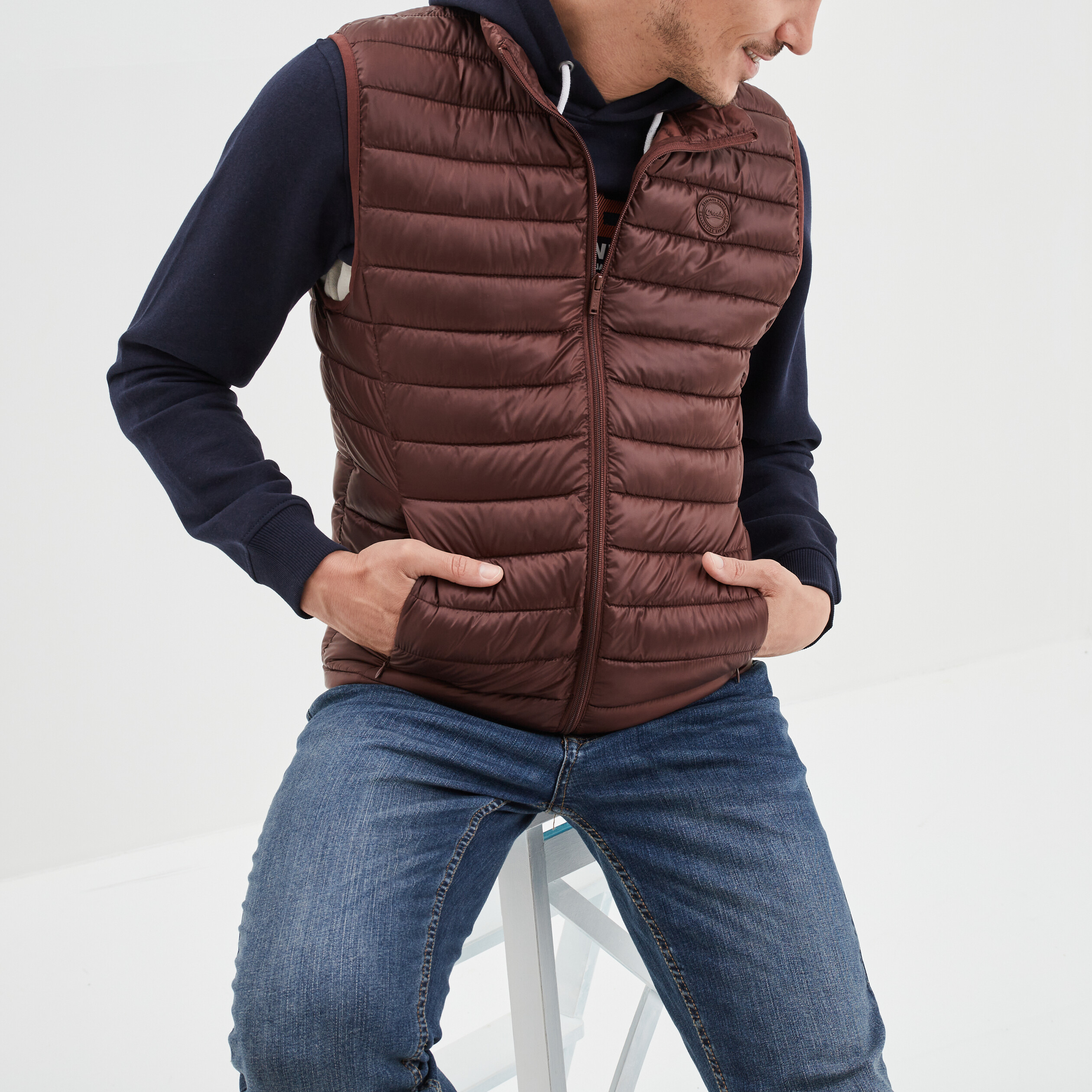 Doudoune légère zippée sans manches bordeaux homme | La Halle