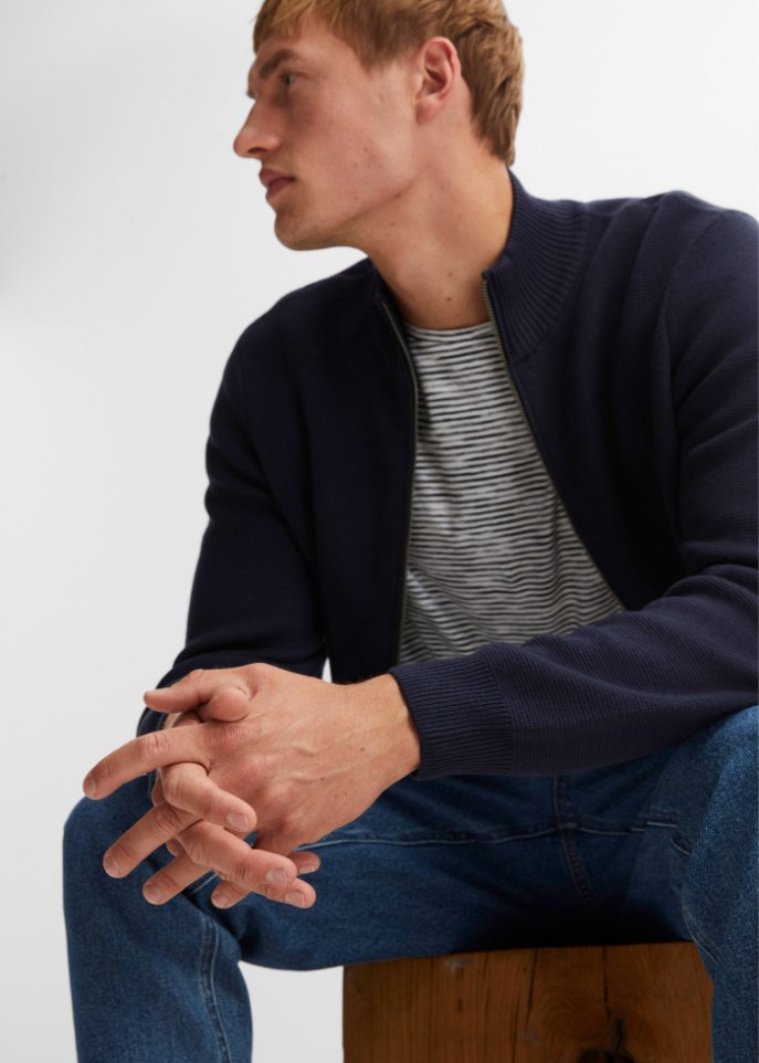 Essential Strickjacke
