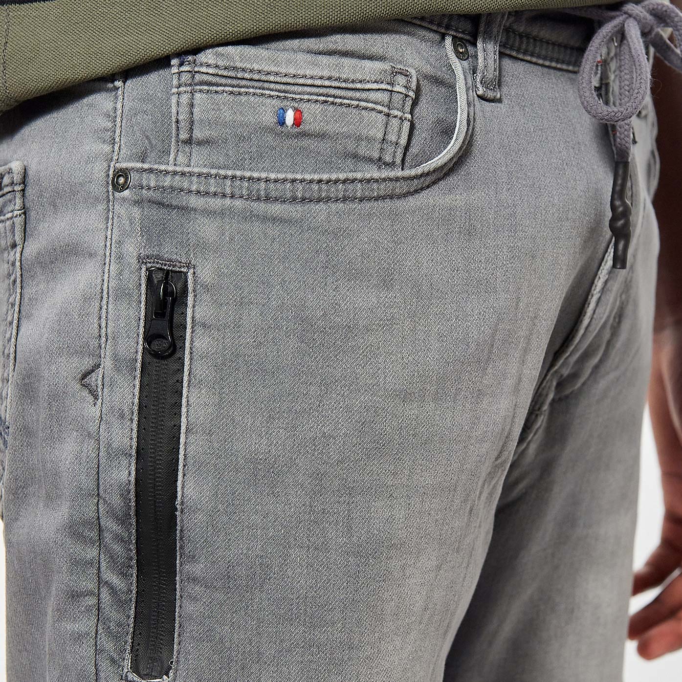 AKOS  MAN  SHORTS JEANS