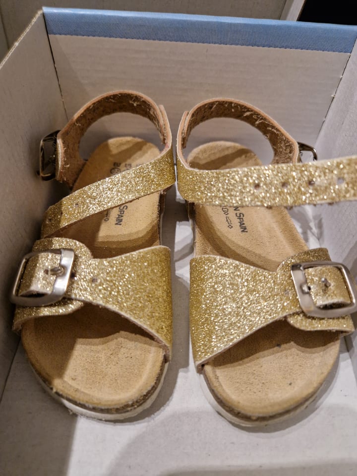 Little Sky Sandalen in Gold günstig kaufen 22