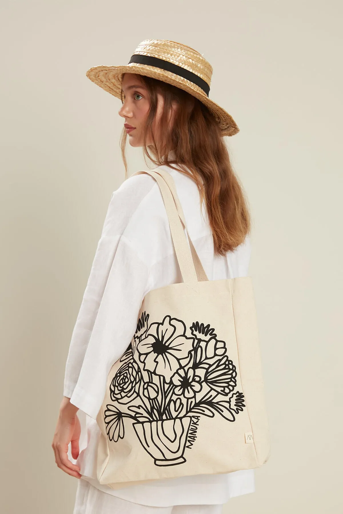 Manuka  BEDRUCKTE GÄSTESTOFFTASCHE BLUME-SCHWARZ