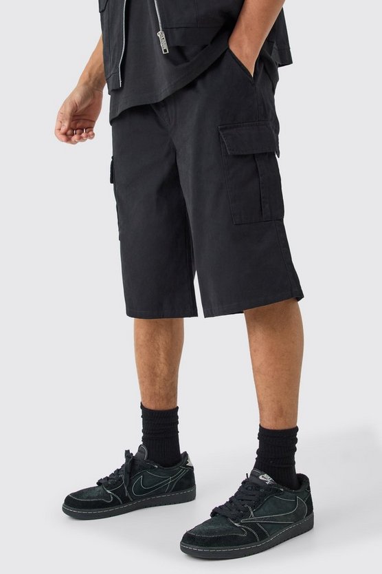 Lockere schwarze Cargo-Shorts mit elastischem Bund