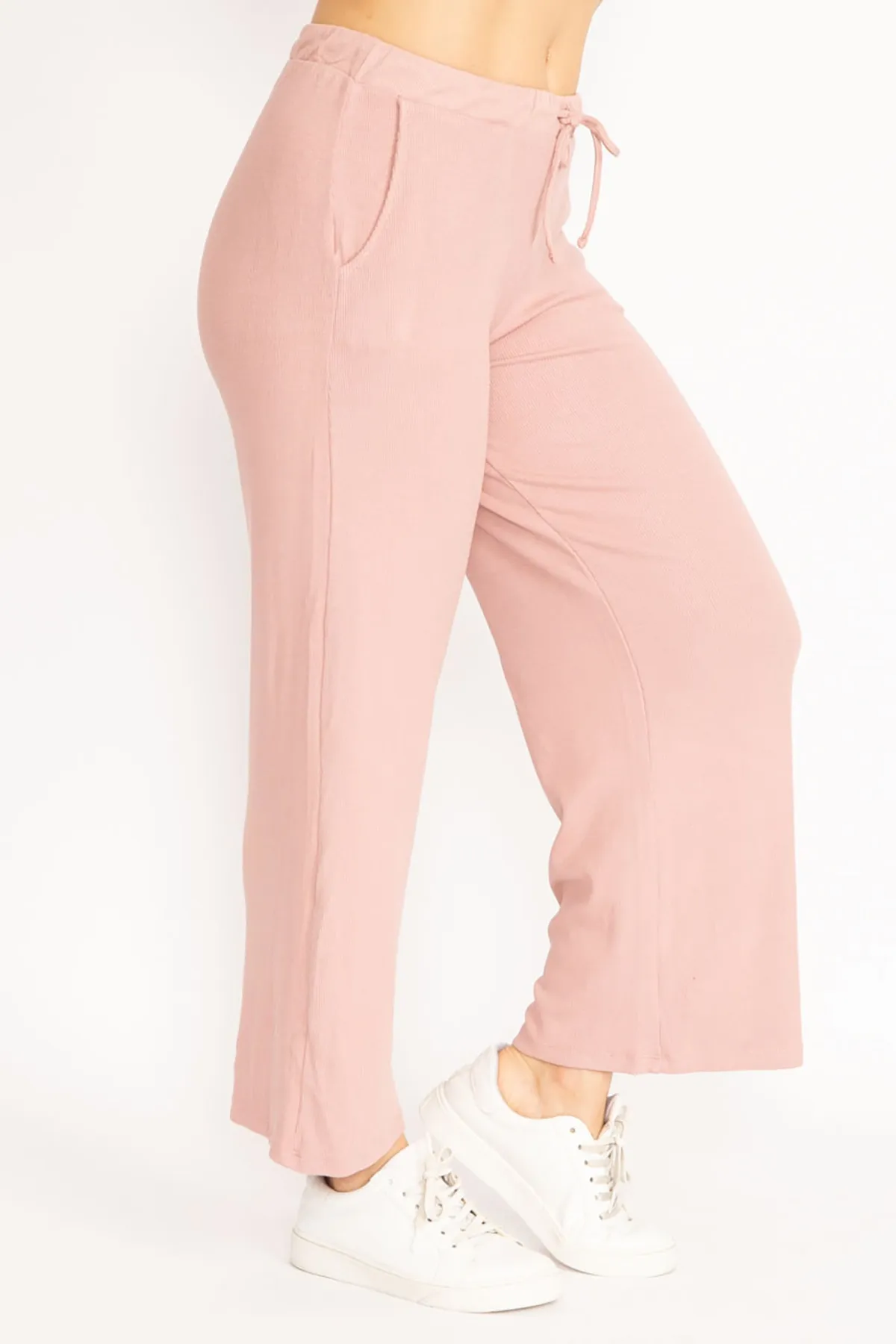 Şans  Große Damen-Hose mit selbstgestreifter Taille und Spitze in Pudergröße 65n35103