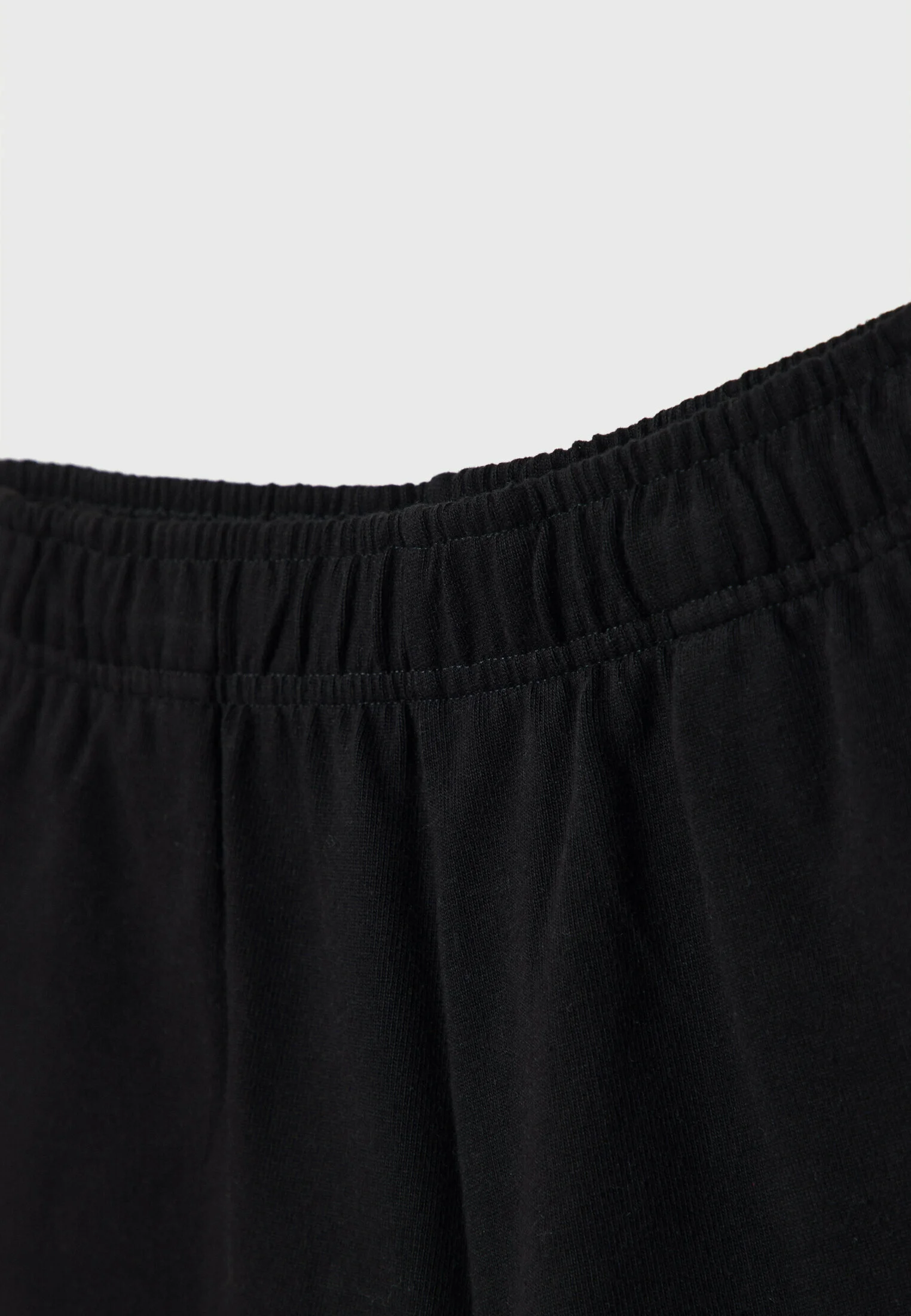Pantalones deportivos Stradivarius