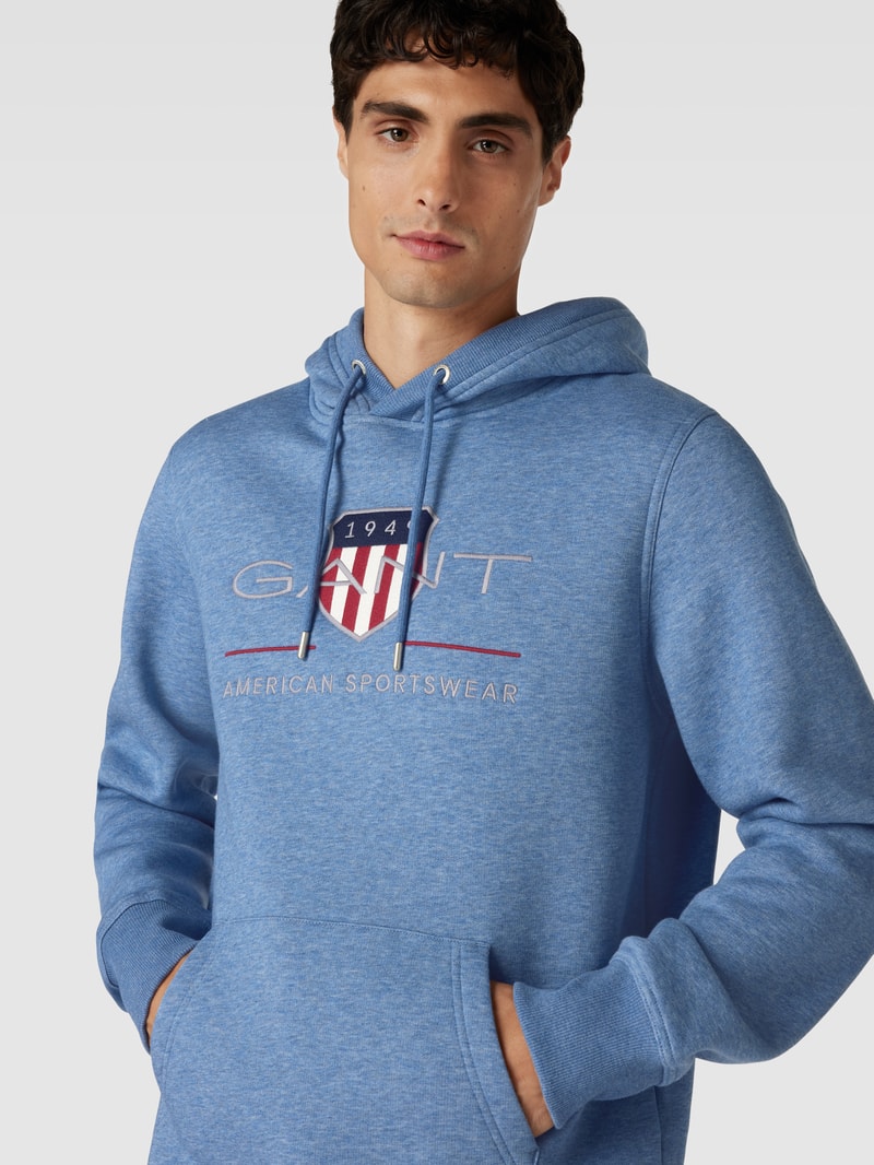 Hoodie mit Label-Stitching Modell 'ARCHIVE SHIELD' in ozean blau meliert