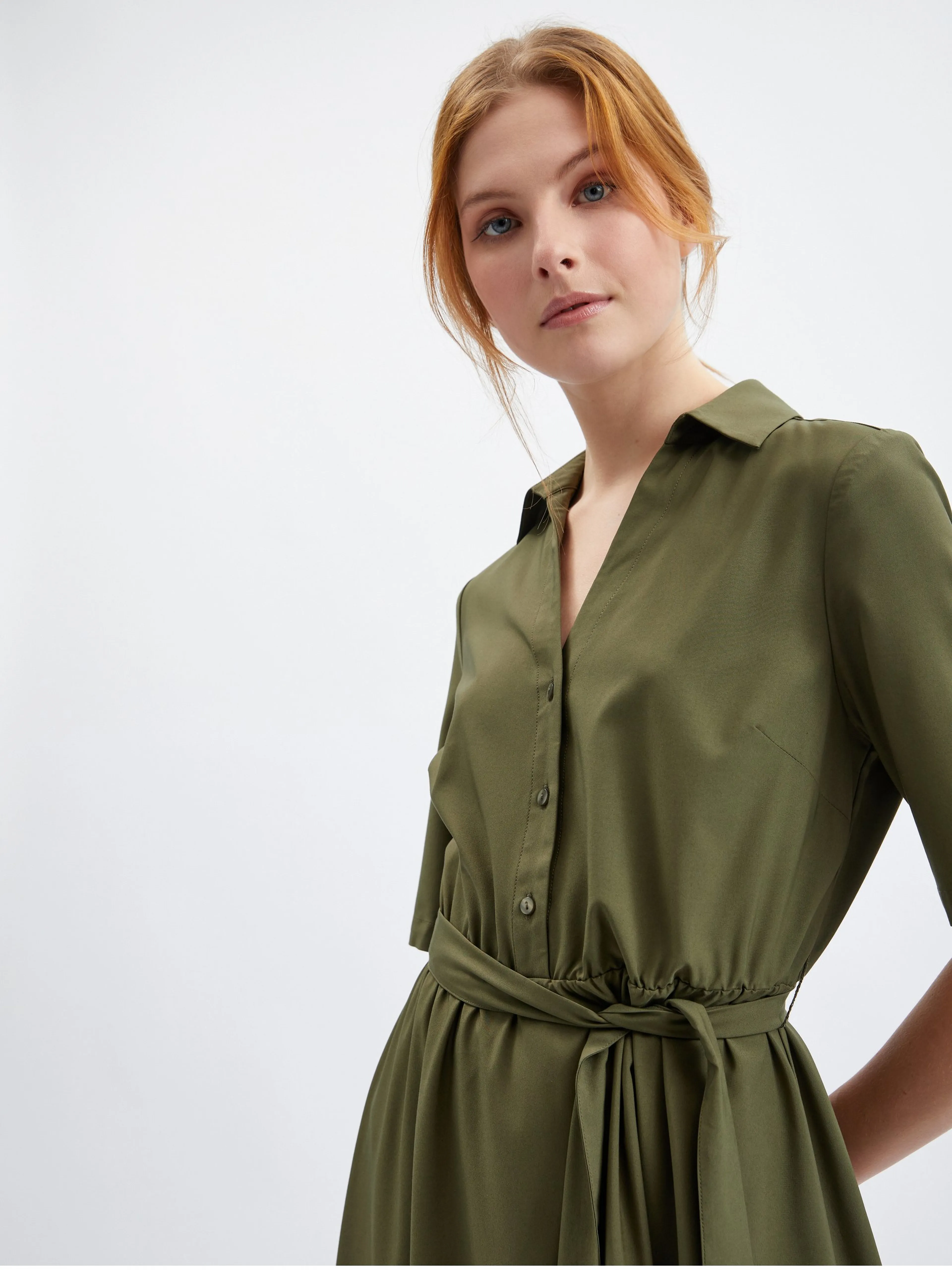 Khakifarbenes Damenkleid ORSAY