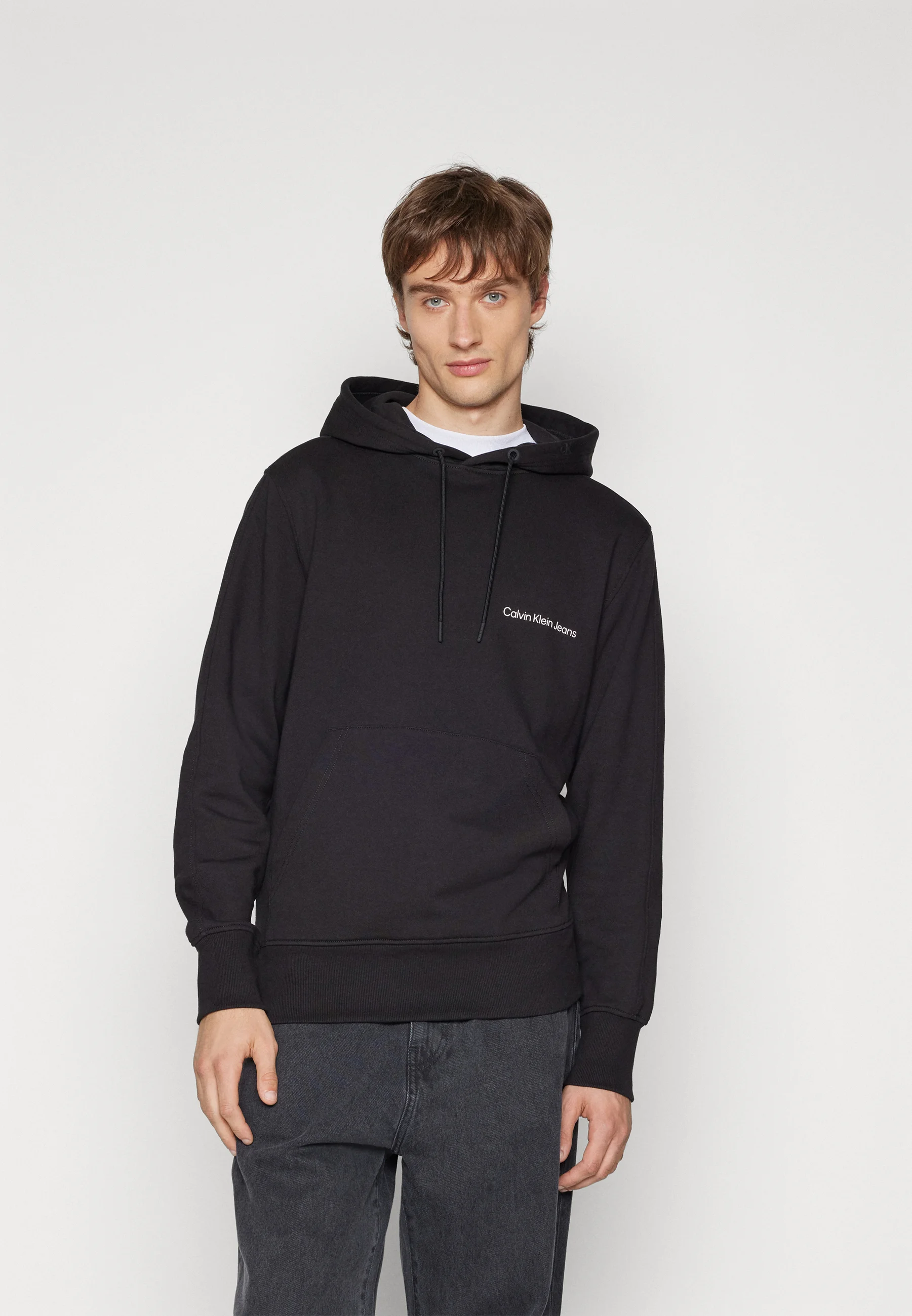 Sudadera con capucha institucional de Calvin Klein Jeans