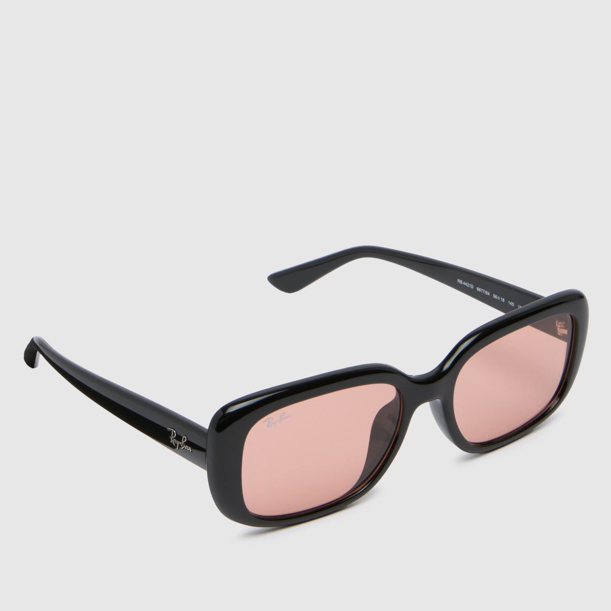 Ray-Ban fekete modern napszemüveg