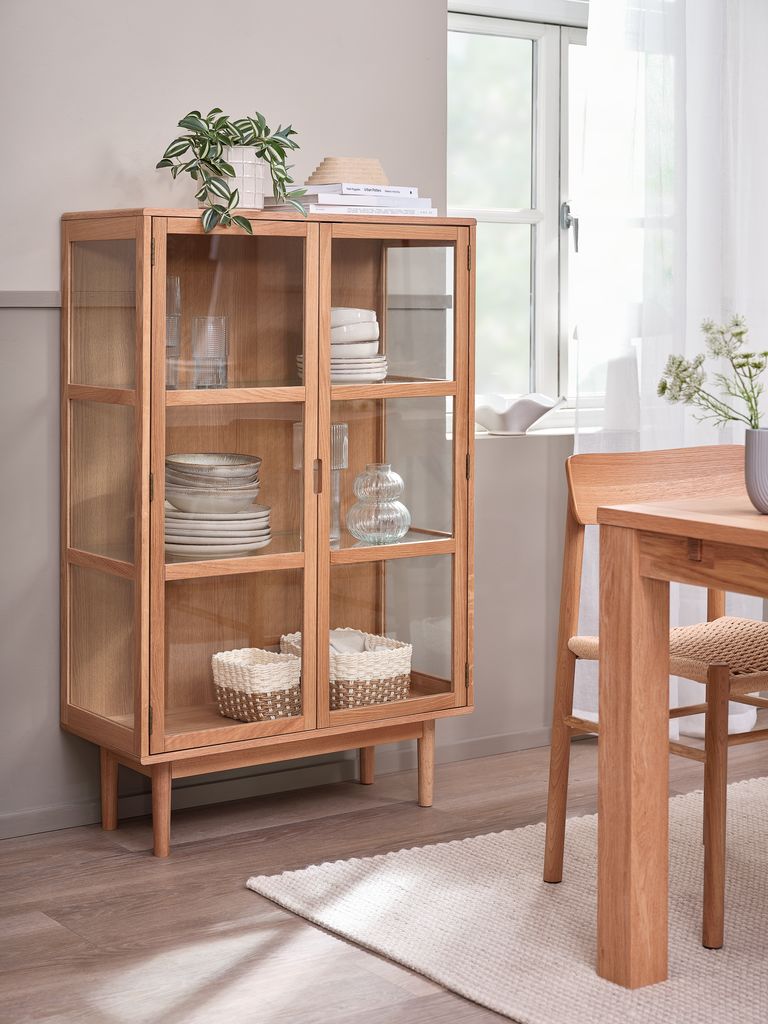 VESTERBY Witryna VESTERBY niska 2 drzwi dąb naturalny