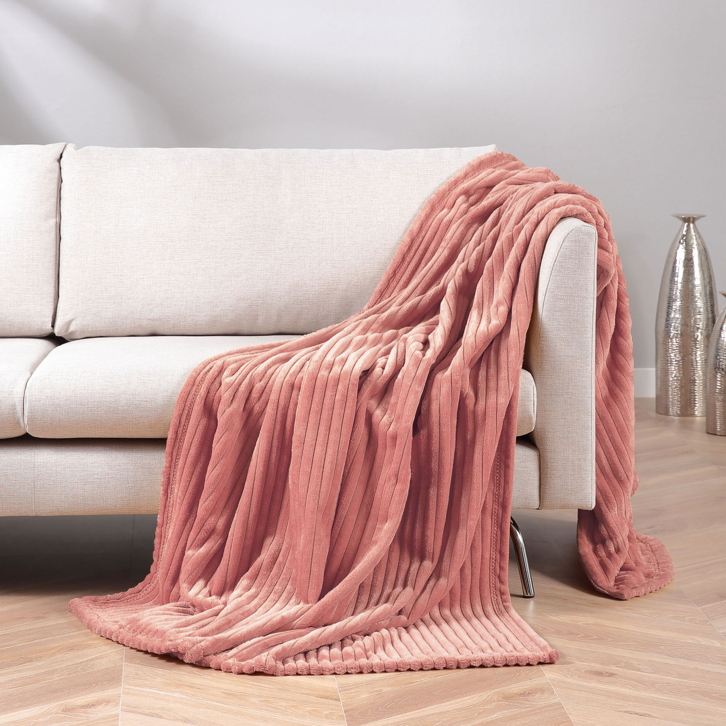 GözzeFeincord-Kuscheldecke