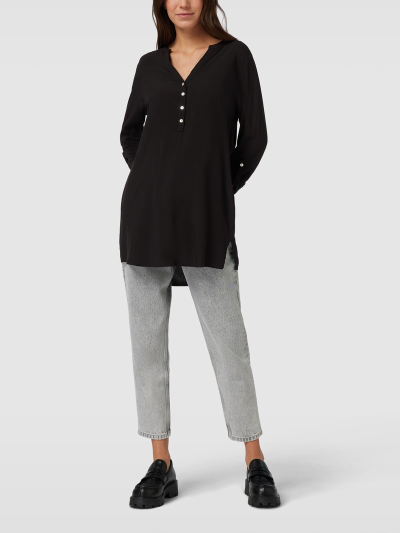 Blusenshirt mit V-Ausschnitt in schwarz