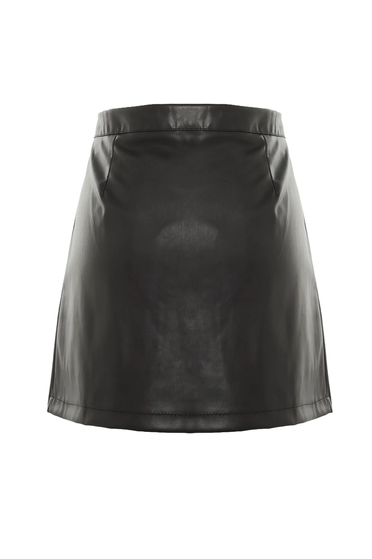 Trendyol Collection  Schwarzer Shortsrock aus gewebtem Kunstleder mit Reißverschluss TWOAW23SR00010