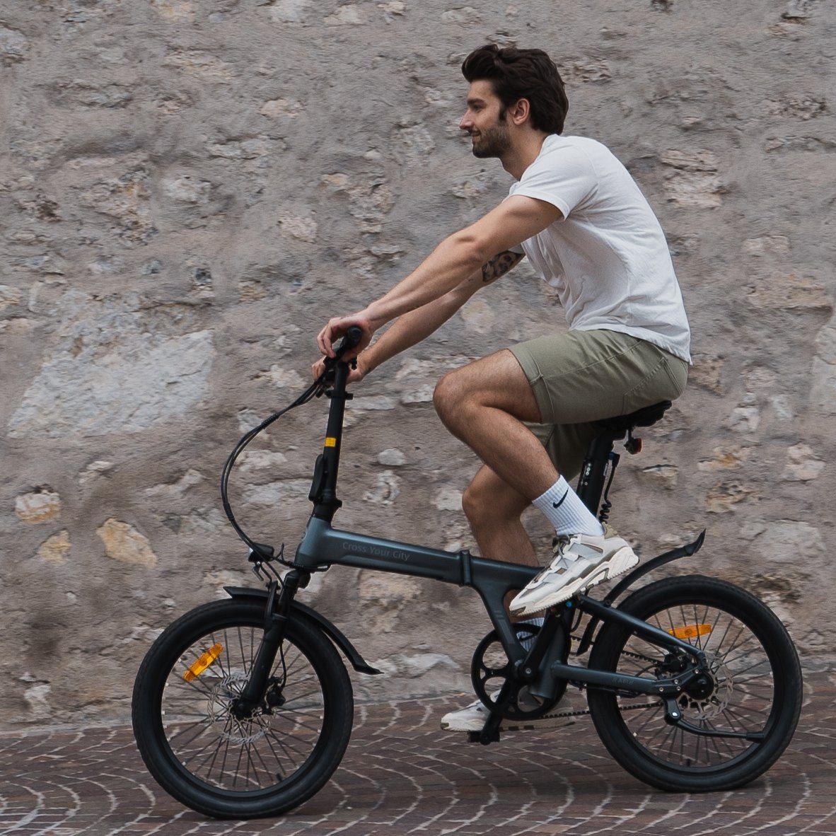 ADO E-Bike Air 20S Faltbares E-Fahrrad,klapprad Riemenantrieb,Pedelec, 1 Gang, Heckmotor, ebike Herren/Damen,Fingerabdruck-Schloss/Helm Handyhalter,Werkzeug