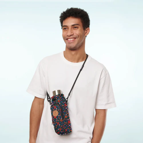 Red Maupiti Water Bottle Holder