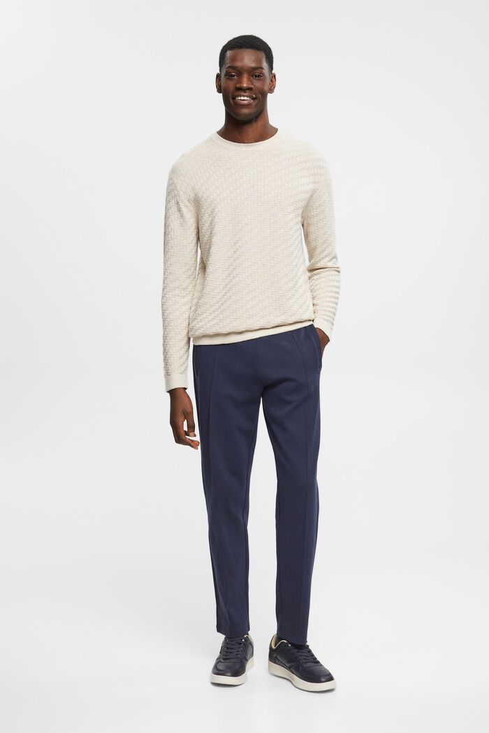 Texturierter Pullover mit Rundhalsausschnitt
