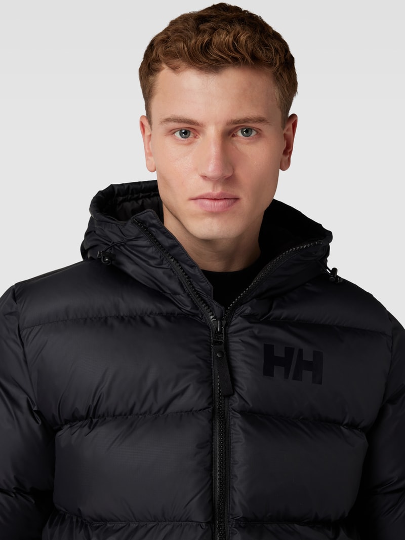 Steppjacke mit Label-Detail in schwarz