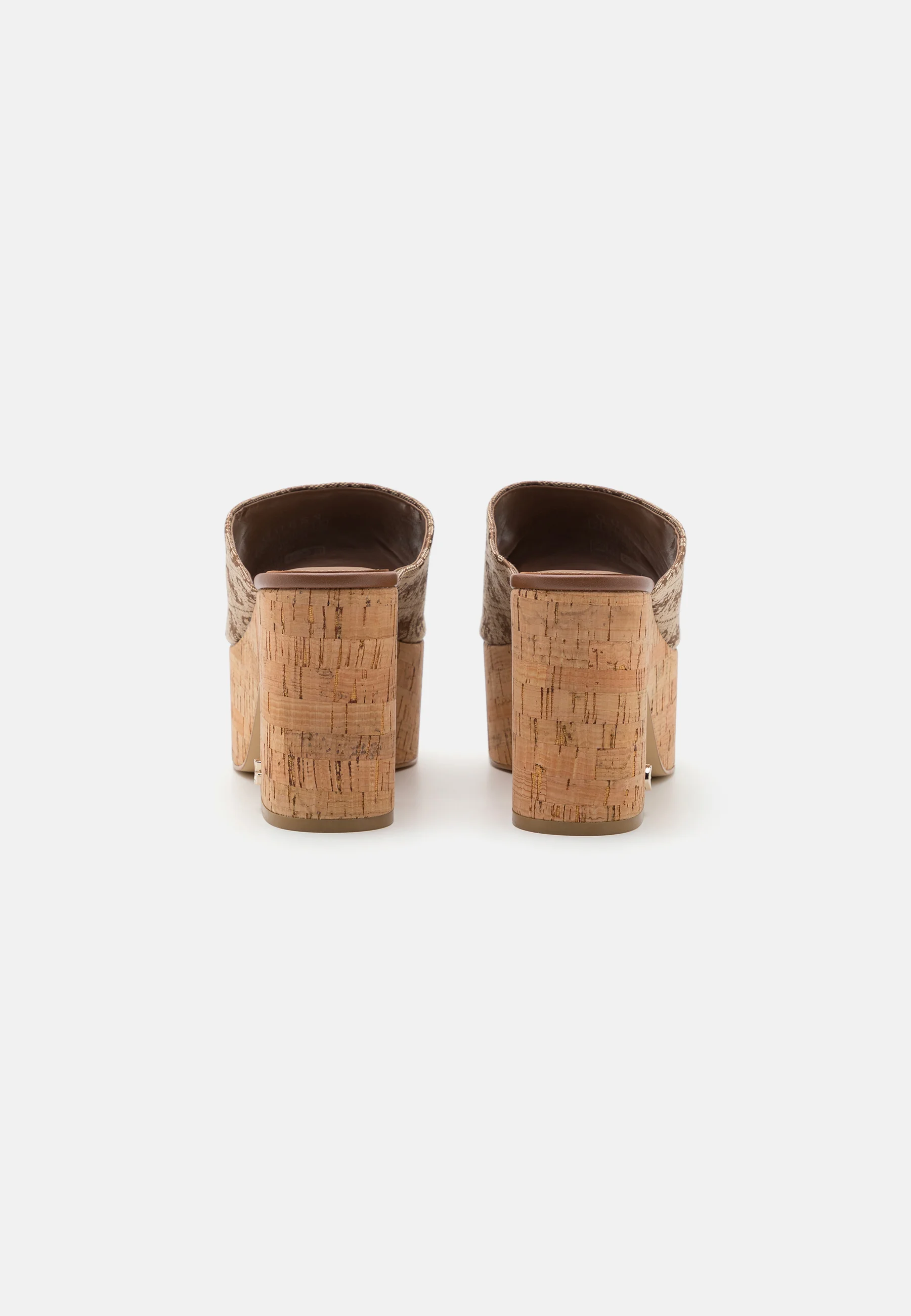 Guess YAKI - Pantuflas