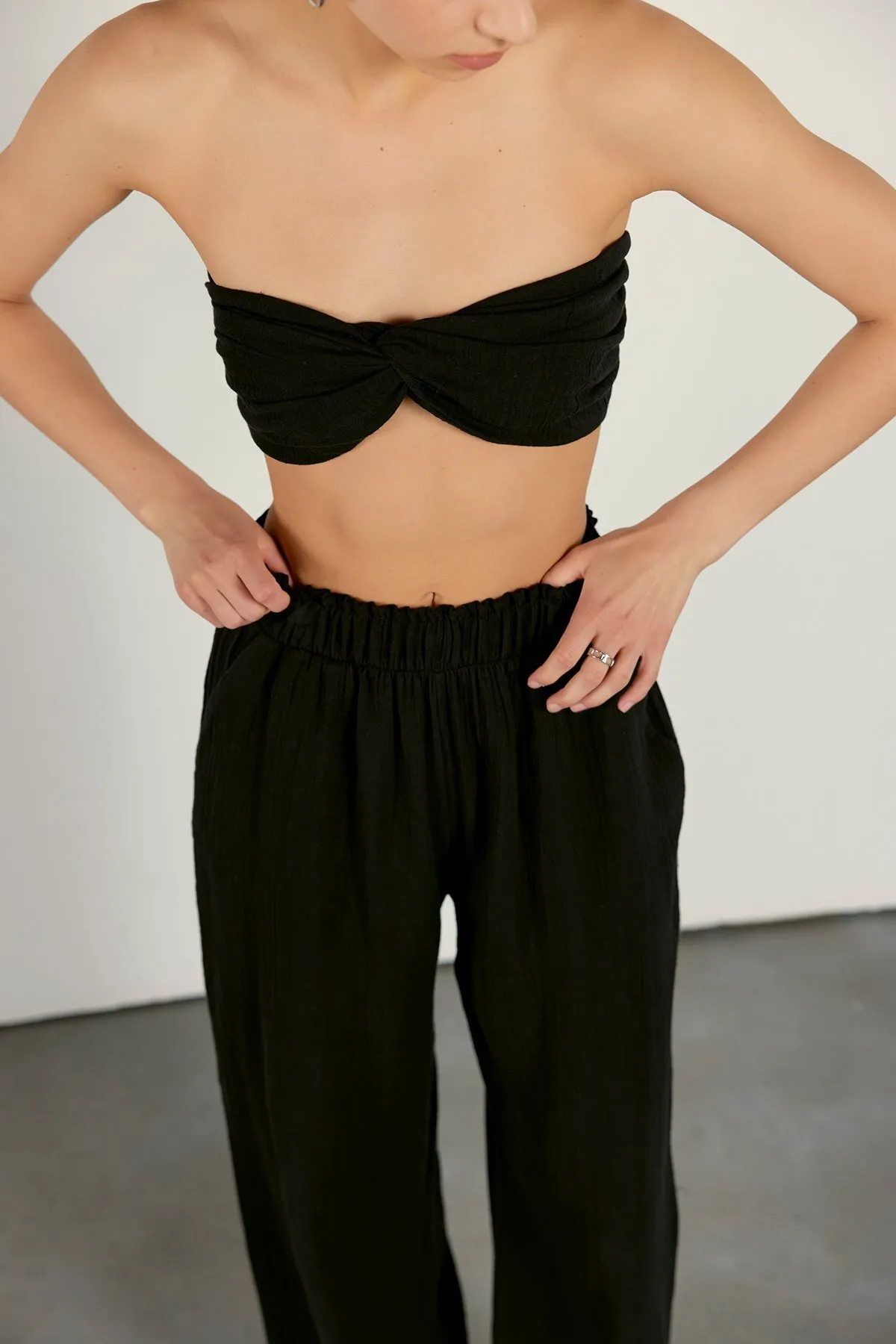 VATKALI  Musselin-Bustier Schwarz