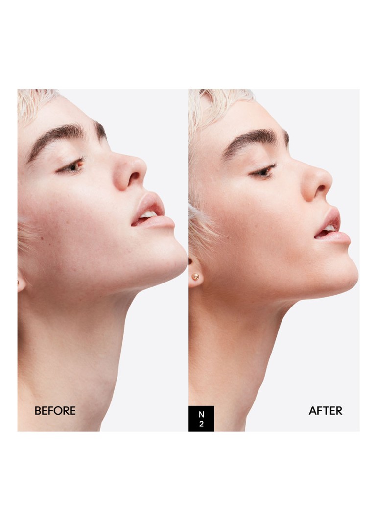 M·A·C Studio Radiance Face and Body Radiant Sheer -meikkivoide