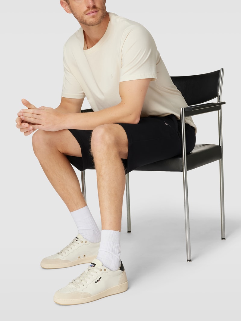 Sweatshorts mit Label-Stitching in schwarz