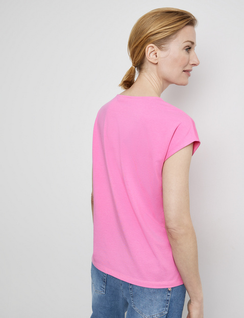 T-Shirt mit Material-Patch und Ziersteinchen