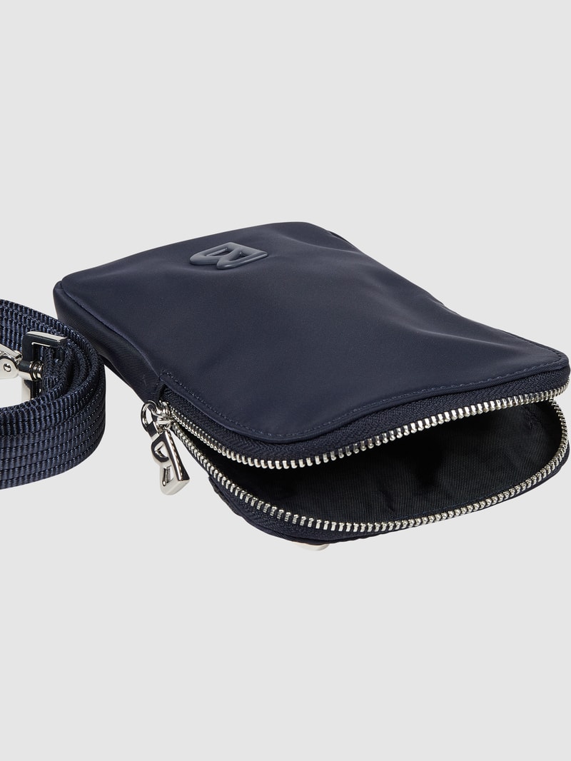 Handytasche mit Logo Modell 'Verbier Play Johanna' in marineblau