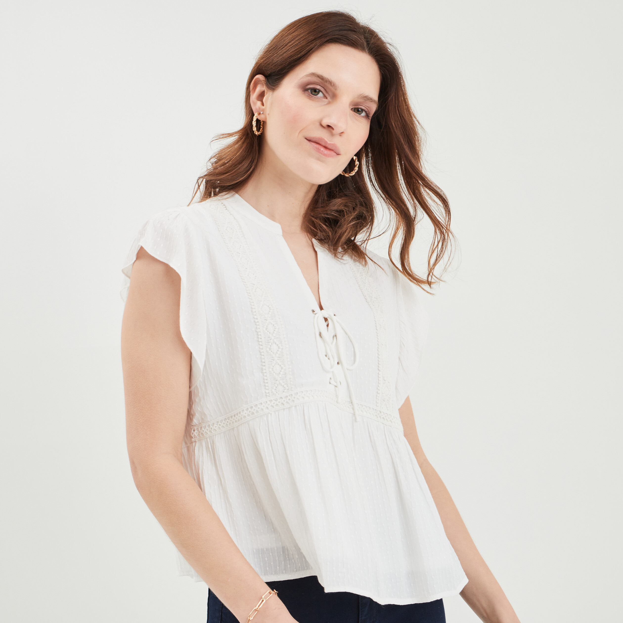 Blouse col en V à laçage Liberto blanc femme | La Halle