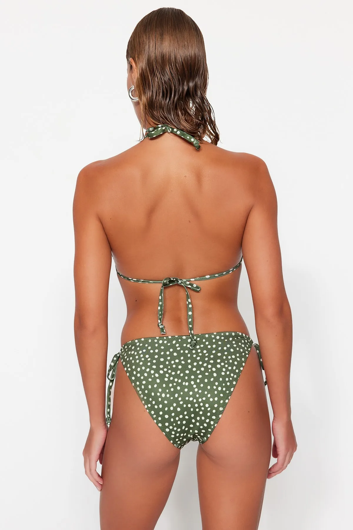 Trendyol Collection  Triangel-Bikini-Set mit Punkten und Bindeband TBESS23BT00005