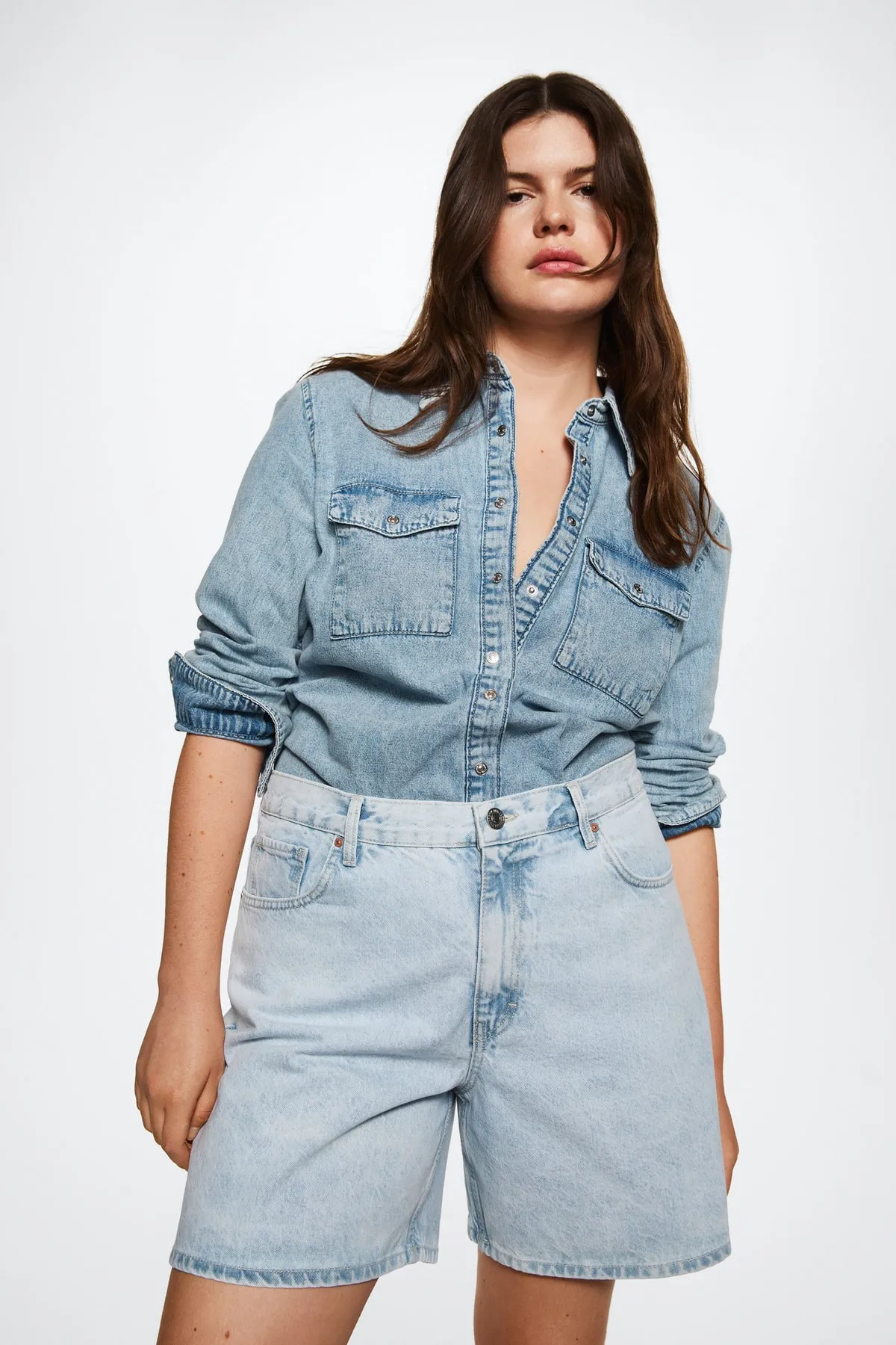 MANGO  Blaue Damen-Shorts und Bermuda 37000328