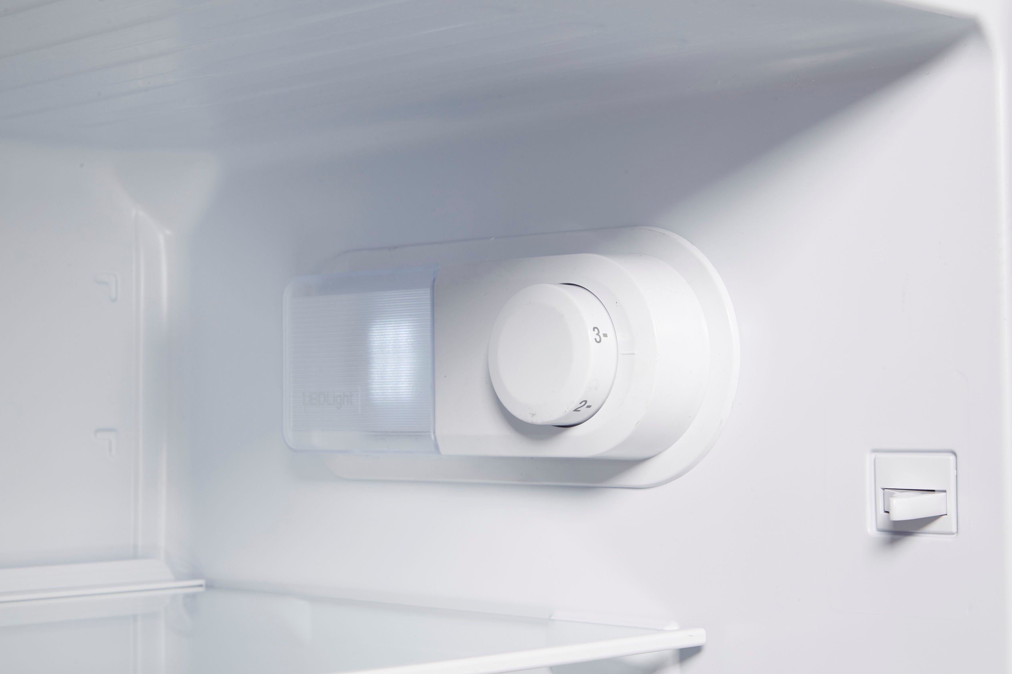 BEKO Einbaukühlgefrierkombination BDSA250K3SN, 144,8 cm hoch, 54 cm breit