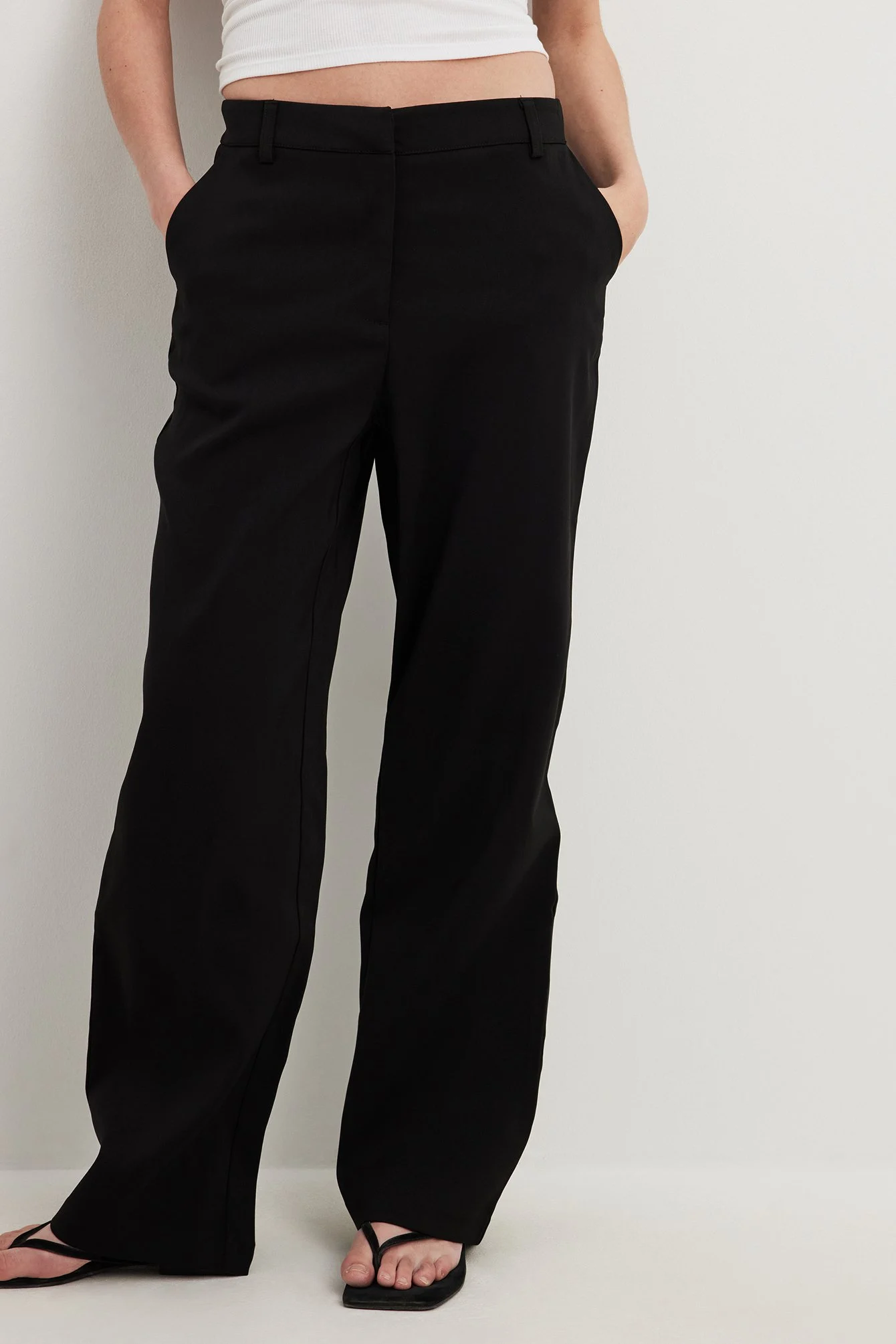 Taillierte Anzughose mit mittelhoher Taille