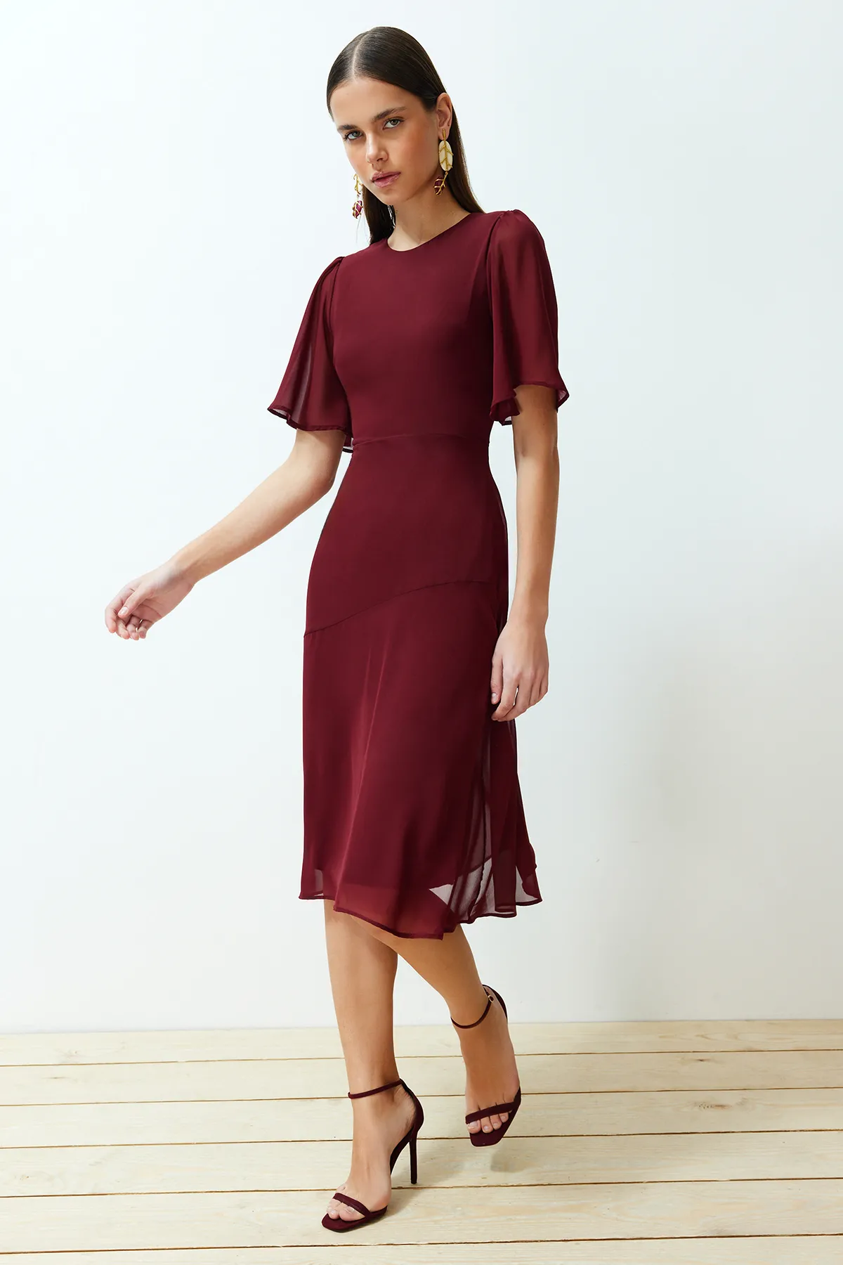 Trendyol Collection  Burgunderrotes Rock-Volant-Chiffon-gefüttertes Midi-Webkleid TWOSS22EL00733
